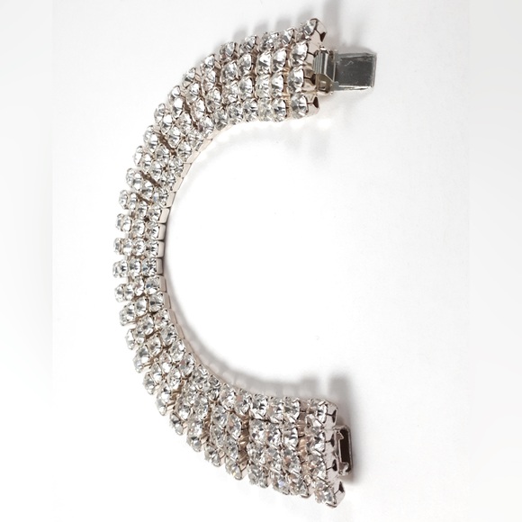 Elegant Silver Rhinestone Bracelet - Picture 9 of 9